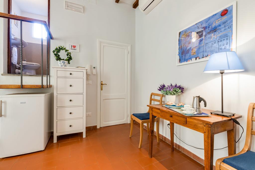 As Feel - Piazza Dei Satiri Apartment *